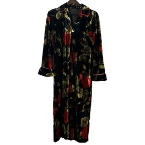 Jasmine Rose Signature Floral Velvet Long Robe Black Red Roses Zip Pockets Sz M
